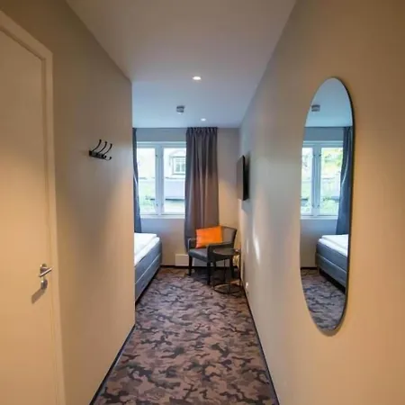 Sandnessjoen Overnatting 호텔 산네스쇠엔